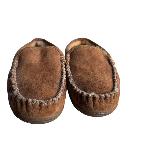 L.L. Bean Women’s Suede Moccasins Camp Genuine shearling lamb Rubber outsole 8 - Picture 4 of 10